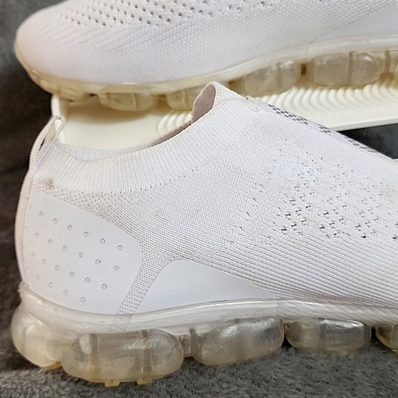 White Knit Fabric Sport Sneakers. - Picture 3 of 8